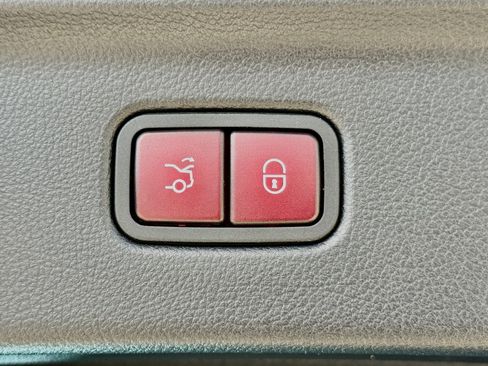 Used 2023 Mercedes-Benz S 500 4MATIC image 17