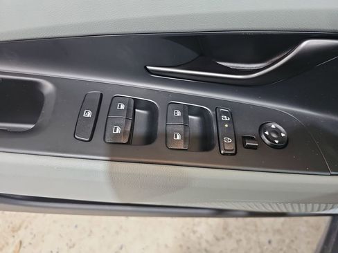 New 2026 Hyundai Elantra Limited image 29