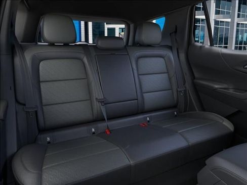 New 2026 Chevrolet Equinox LT w/ Convenience Package II FWD image 17