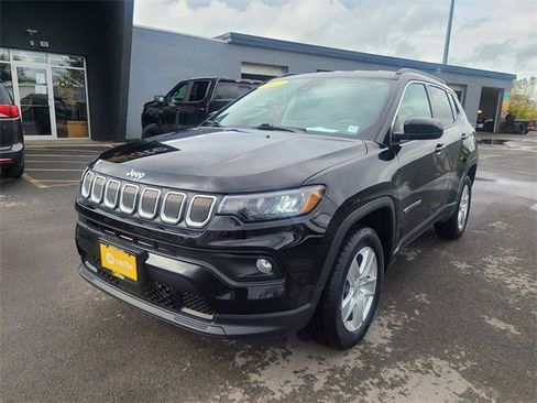 Used 2022 Jeep Compass Latitude w/ Convenience Group image 1