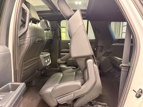 Used 2025 Ford Expedition Max Platinum w/ Stealth Appearance Package AWD/4WD image 27