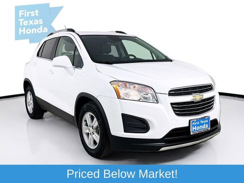Used 2016 Chevrolet Trax LT w/ LT Convenience Package image 1