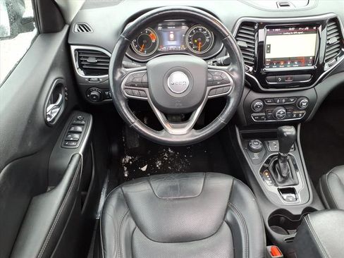 Used 2019 Jeep Cherokee Limited image 13