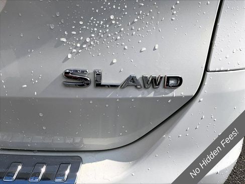 Used 2016 Nissan Rogue SL w/ SL Premium Package AWD/4WD image 8
