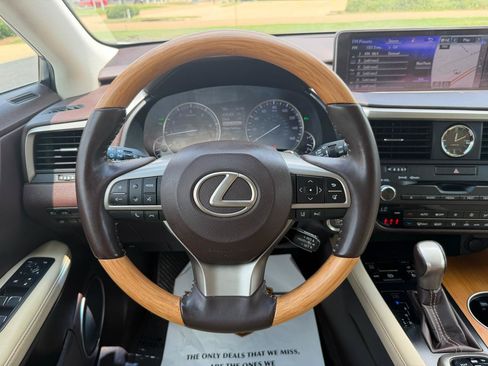 Used 2017 Lexus RX 350 Premium w/ Premium Package FWD image 24
