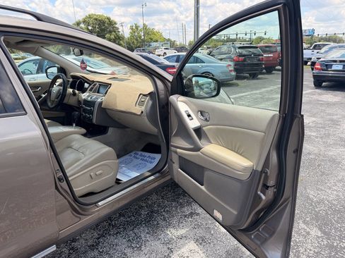 Used 2010 Nissan Murano SL w/ Leather Pkg FWD image 13
