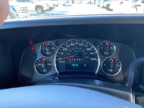 Used 2018 Chevrolet Express 2500 LT w/ LT Preferred Equipment Group image 23