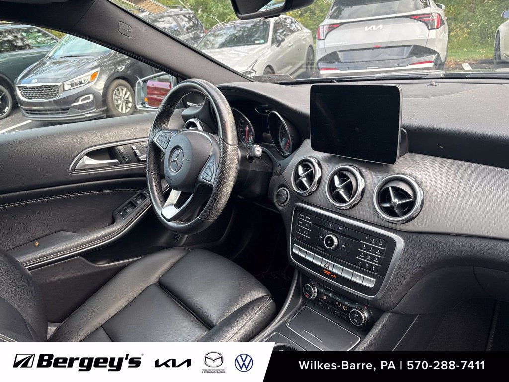 Used 2019 Mercedes-Benz GLA 250 4MATIC image 12