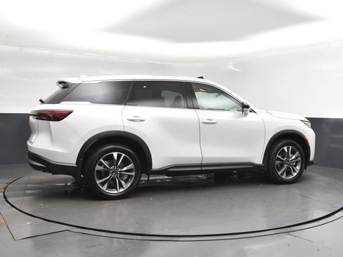 Certified 2026 INFINITI QX60 Pure w/ Cargo Package image 8