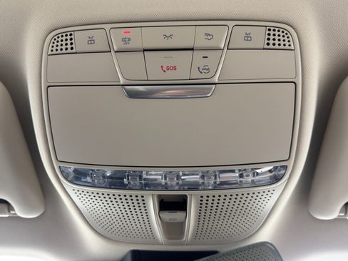Used 2022 Mercedes-Benz E 450 4MATIC All-Terrain Wagon image 37