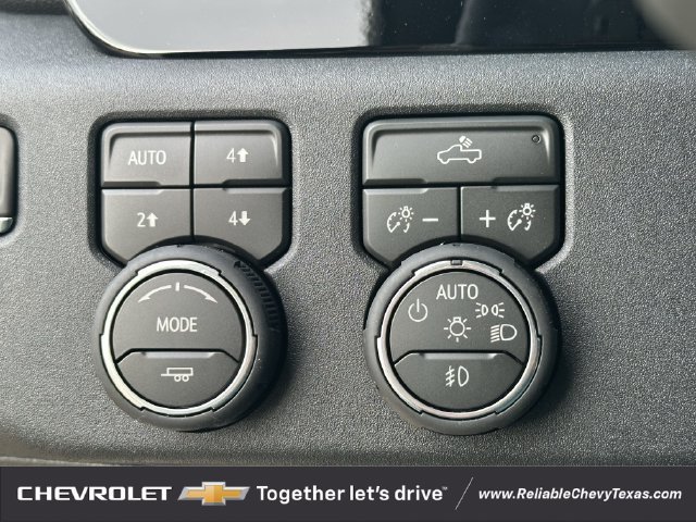 New 2026 Chevrolet Silverado 1500 RST w/ Convenience Package II AWD/4WD image 25