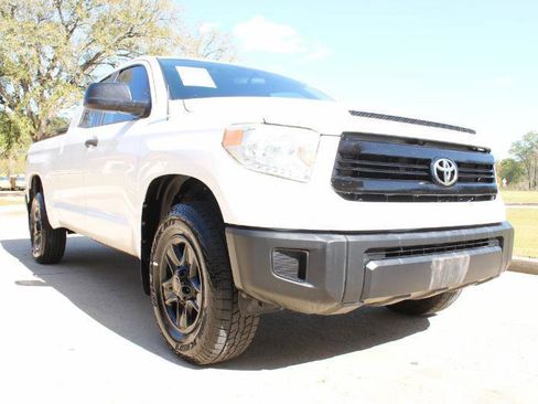 Used 2014 Toyota Tundra SR image 5