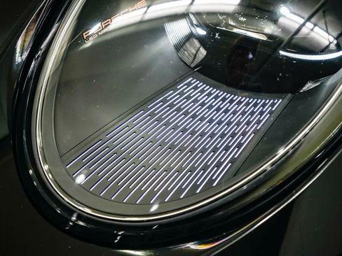 Used 2022 Porsche 911 Targa 4 GTS image 9