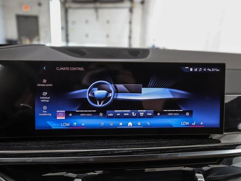 New 2027 BMW X7 xDrive40i w/ Executive Package AWD/4WD image 18