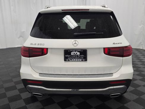 Certified 2025 Mercedes-Benz GLB 250 4MATIC image 5