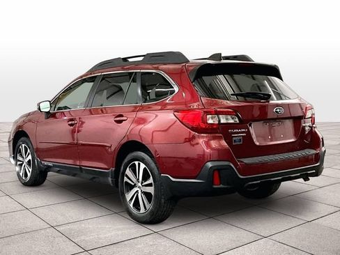Used 2018 Subaru Outback 3.6R Limited AWD/4WD image 11