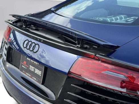 Used 2014 Audi R8 V10 AWD/4WD image 18