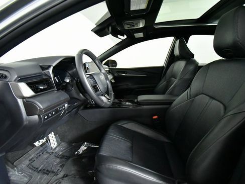 Used 2025 Toyota Camry XSE image 5