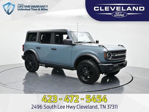 Used 2022 Ford Bronco Black Diamond image 1