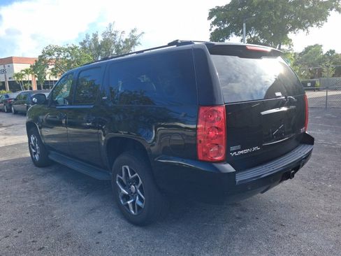 Used 2010 GMC Yukon XL SLT AWD/4WD image 5