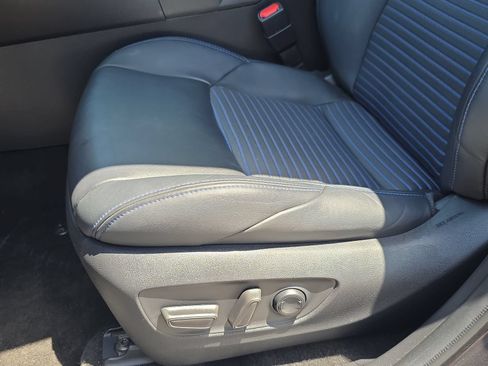 Used 2021 Toyota RAV4 XSE AWD/4WD image 25
