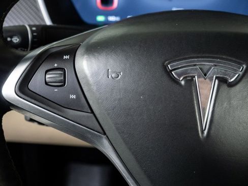 Used 2016 Tesla Model X P90D image 9