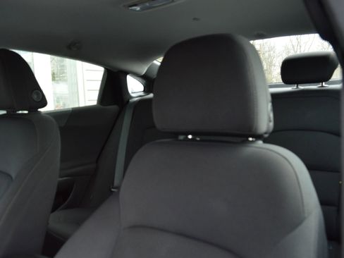 Used 2024 Chevrolet Malibu LT image 11