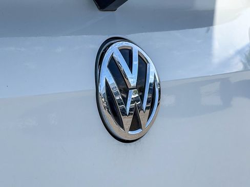Used 2018 Volkswagen GTI S FWD image 9