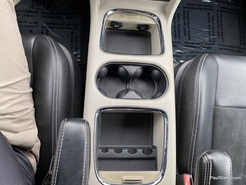 Used 2019 Dodge Grand Caravan SXT FWD image 40