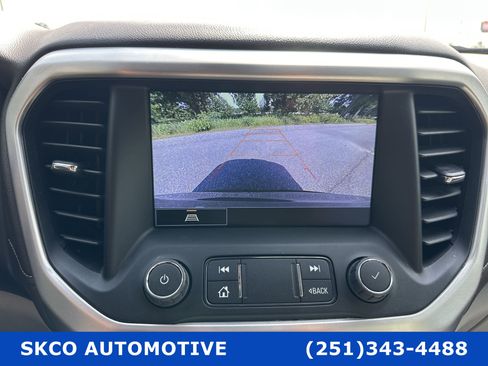 Used 2023 GMC Acadia SLT image 17