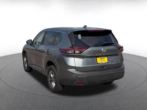 Used 2026 Nissan Rogue SV AWD/4WD image 10