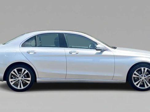 Used 2017 Mercedes-Benz C 300 4MATIC Sedan image 9