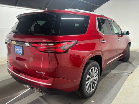 Used 2023 Chevrolet Traverse Premier image 6
