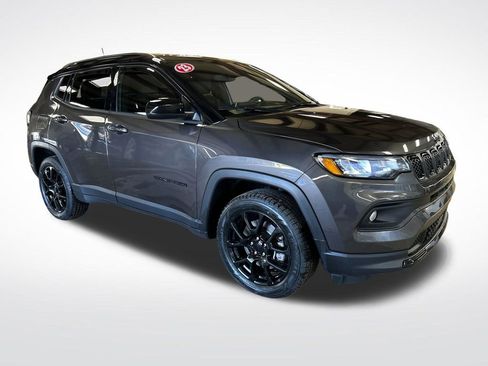 Certified 2023 Jeep Compass Latitude w/ Convenience Group AWD/4WD image 8