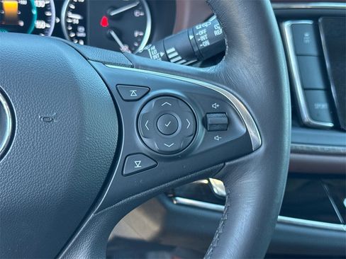 Used 2018 Buick Enclave Avenir w/ Avenir Technology Package image 25