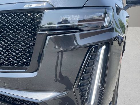 Used 2024 Cadillac Escalade V AWD/4WD image 36