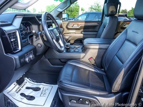 Used 2023 GMC Sierra 1500 Denali AWD/4WD image 12