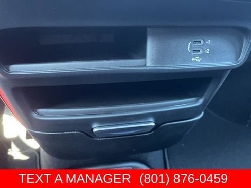 New 2026 Chrysler Pacifica Select FWD image 25