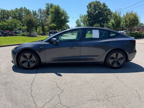 Used 2023 Tesla Model 3 Standard Range RWD image 8