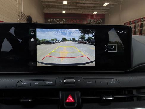 Used 2025 Kia K4 FWD image 32