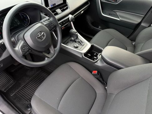 Used 2025 Toyota RAV4 LE image 17