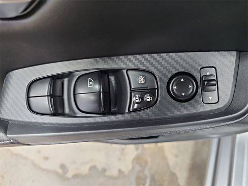 Used 2020 Nissan Sentra S image 27