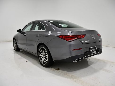 Used 2023 Mercedes-Benz CLA 250 4MATIC image 3