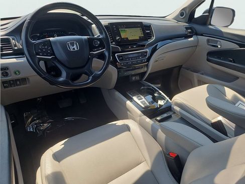 Used 2019 Honda Pilot Touring image 11
