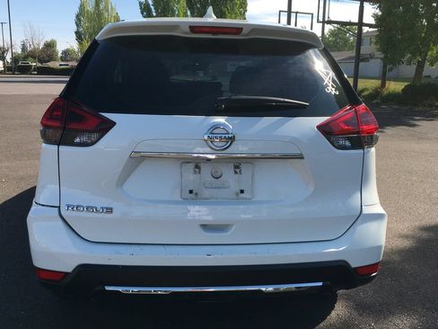 Used 2020 Nissan Rogue S FWD image 5