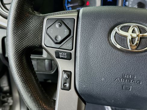 Used 2016 Toyota Tacoma SR5 w/ Towing Package RWD image 16