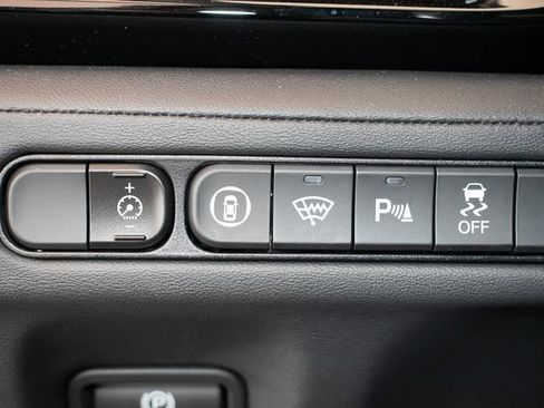 Used 2024 Acura MDX SH-AWD w/ Technology Package image 37