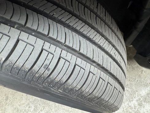 Used 2024 Nissan Rogue SV image 28