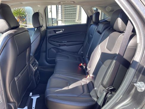 Used 2020 Ford Edge Titanium w/ Equipment Group 301A image 9