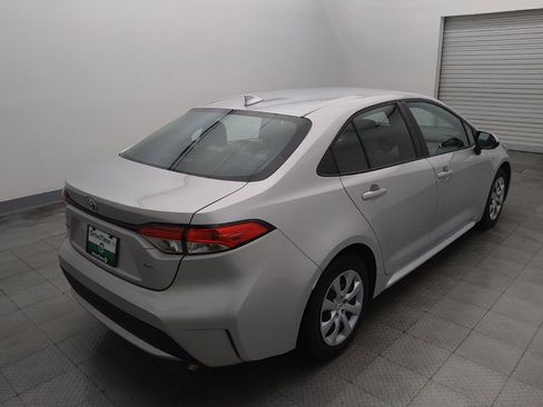 Used 2022 Toyota Corolla LE FWD image 9